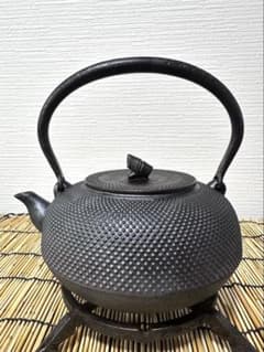 USED、良品 南部秀山堂 佐藤 勝弘作 15型アラレ 鉄瓶 南部鉄瓶