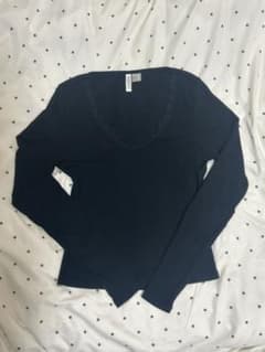 H&M ブラック 長袖カットソー Mサイズのサムネイル