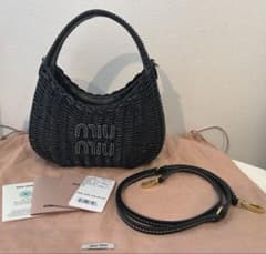 新品未使用】 MIUMIU ミュウミュウ ワンダーウィッカーホーボーバッグ 