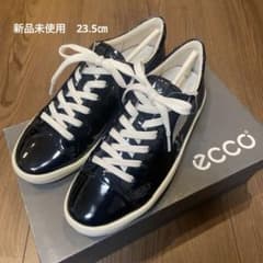 お値下げしました✳︎新品未使用✳︎ECCO エコー スニーカー　23.5のサムネイル