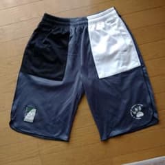 ハーフパンツ グレー 黒 白のサムネイル