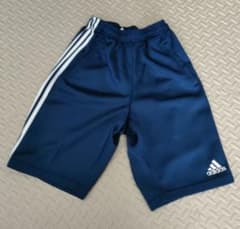 アディダスハーフパンツＭサイズのサムネイル