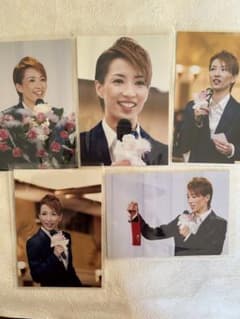 早霧せいなお茶会5枚セットのサムネイル