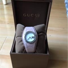 GUCCI 腕時計のサムネイル