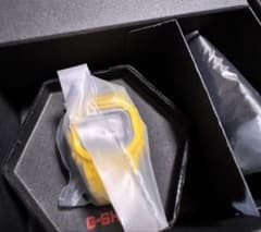 新品 CASIO G-SHOCK Nano DWN-5600-9JR イエローのサムネイル