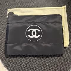 【非売品】新品未使用 CHANEL ブラック キルティングPCケース 未使用】シャネルCHANEL ブラック キルティングポーチ ノベルティkse5