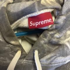 Supreme XL フード付きパーカー 宗教柄のサムネイル