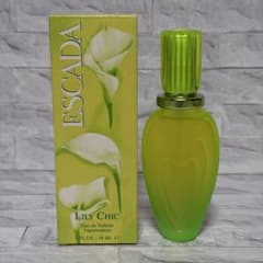 美品】ESCADA エスカーダ リリーシック 30ml 香水 箱付き - メルカリ