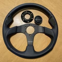 正規品 MOMO ステアリング 35π JETのサムネイル