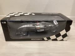 McLaren Mercedes MP4-19 キミ・ライコネン 1:18 模型のサムネイル