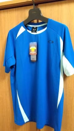 OAKLEY オークリ新品 半袖Tシャツ XLのサムネイル