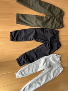 UNIQLO ユニクロ　キッズパンツ3点のサムネイル