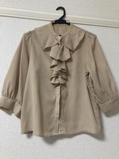 archives フリルブラウスのサムネイル
