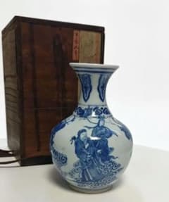 大清康煕年製 人物図 花瓶 共箱　花入一輪挿し鉄瓶銀瓶茶托急須茶道具 大清康煕年製 人物図 花瓶 共箱 花入一輪挿し鉄瓶銀瓶茶托急須茶道具