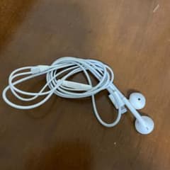 イヤーポッズ　iPhone 純正イヤホン Appleのサムネイル