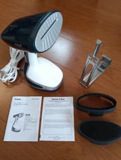 美品 ほぼ未使用 T-fal Access Steam+ 衣類スチーマー 本体のサムネイル