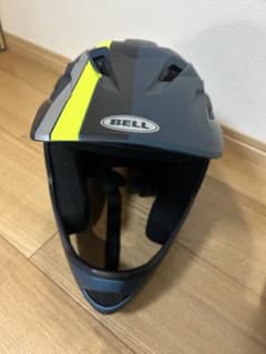 BELL ベル　フルフェイスヘルメット Mサイズ　子どものサムネイル
