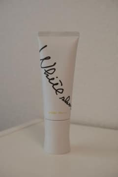 POLA ホワイトショット 日焼け止めミルク SPF50+のサムネイル
