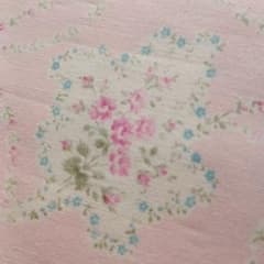 値下げ致しました! 綿100% 花柄 生地 ピンク ハンドメイド 手芸素材のサムネイル