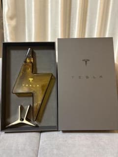 新品未使用 Tesla テスラ デキャンタ テキーラボトル 稲妻型 新品未使用】Tesla テスラ デキャンタ テキーラボトル 稲妻型 - メルカリ