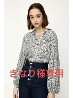 レオパード柄ブラウスのサムネイル