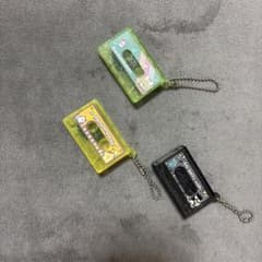 サンリオ ガチャガチャ カセットテープ型 キーホルダー 3種セットのサムネイル