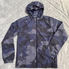 美品 adidas originalsカモフラージュ ナイロンジャケットのサムネイル