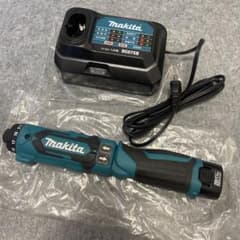 Makita マキタ 充電式ペンドライバドリル DF012D 本体 充電器のサムネイル