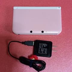 ニンテンドー3DS LL ピンク×ホワイトのサムネイル