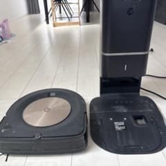 iRobot Roomba ロボット掃除機 本体 自動ゴミ収集機付きのサムネイル