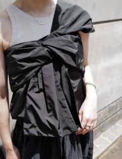 Machatt マチャットワンショルダーメモリートップス ブラック - メルカリ