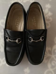 GUCCIローファーのサムネイル