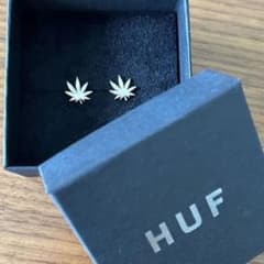 HUF ピアス　箱ありのサムネイル