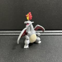 リザードン ポケモン モンコレ 色違い リペイント 黒リザードン