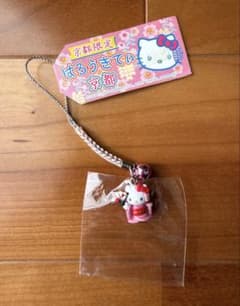 ご当地キティ 京都限定 舞妓さんキティちゃん 根付け - メルカリ