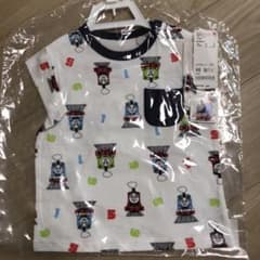 ユニクロ　きかんしゃトーマス　Tシャツ　半袖　90のサムネイル