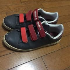 アディダス スタンスミスのサムネイル
