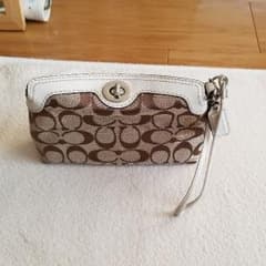 COACHポーチのサムネイル