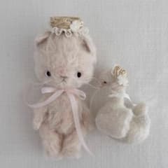 淡いピンク色の仔猫 アーティストベア 海外作家様 ハンドメイド