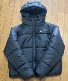 【正規品】NIKE ダウンジャケット ブラック Mのサムネイル