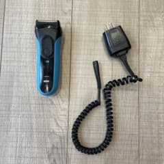 電気シェーバー　BRAUN S3のサムネイル