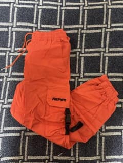 REPPI オレンジ カーゴパンツ Sサイズのサムネイル
