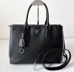 PRADA ガレリア サフィアーノ ブラック トートバッグのサムネイル