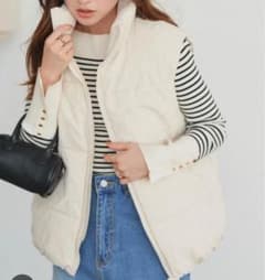 titivateアイボリー ダウンベスト