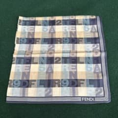 FENDI ハンカチ ロゴ チェック柄 ネイビー ベージュのサムネイル
