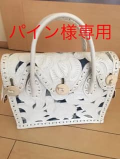 【再値下げ‼️】グレースコンチネンタル カービングバックのサムネイル