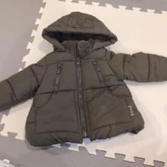 【値引き】zara baby フード付き アウター カーキ　74cmのサムネイル