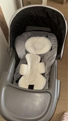 Combi コンビ ネムリラ ハイローチェアのサムネイル