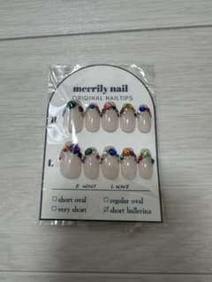 merrily nail ネイルチップ カラフルストーン 新品未使用のサムネイル