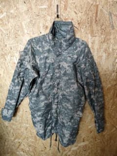 ECWCS level6 ACU ゴアテックスパーカ　S-R 美品のサムネイル